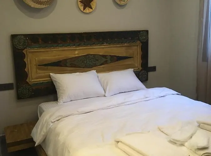 מלון By Muhtar *