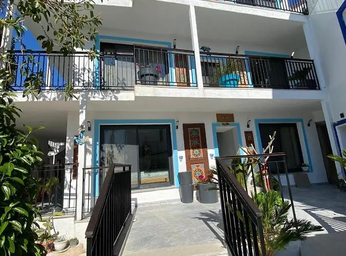 By Muhtar * בודרום